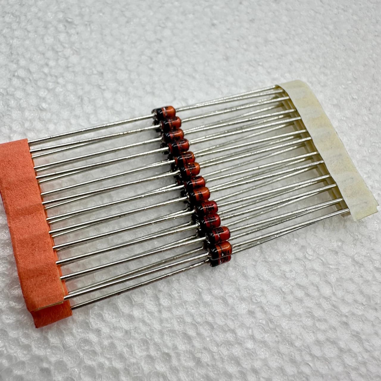 Zener Diode 3.9V